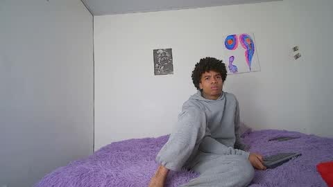 Snapshot of black_tentationx chatting on 06-08-26, 04:24 black_tentationx online show from 06-08-26, 04:24