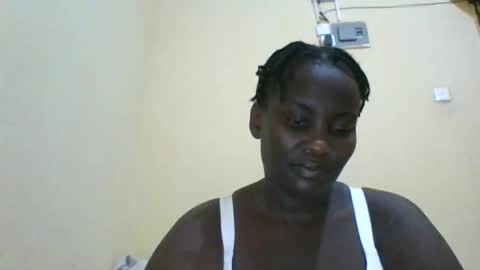 Snapshot of blackbeauty002 chatting on 05-16-26, 05:56 PACIFICA online show from 05-16-26, 05:56