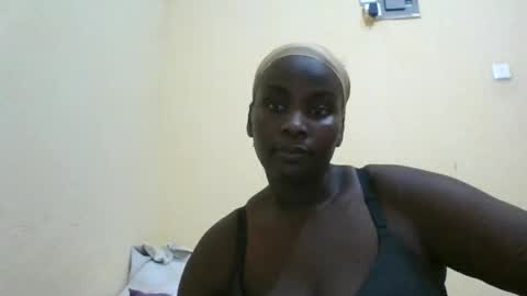 Snapshot of blackbeauty002 chatting on 05-18-26, 09:09 PACIFICA online show from 05-18-26, 09:09