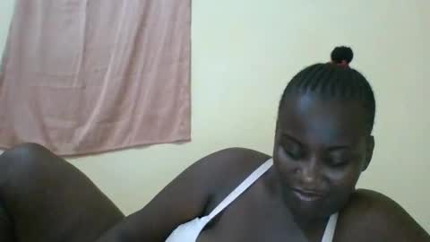 Snapshot of blackbeauty002 chatting on 06-09-26, 06:36 PACIFICA online show from 06-09-26, 06:36