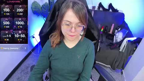 Snapshot of blackberry_s chatting on 03-07-25, 11:40 Sophie online show from 03-07-25, 11:40