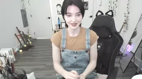 Snapshot of blackberryfizz chatting on 01-10-26, 10:03 Ella online show from 01-10-26, 10:03