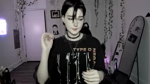 Snapshot of blackberryfizz chatting on 01-15-26, 02:49 Ella online show from 01-15-26, 02:49