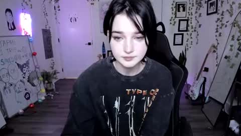 Snapshot of blackberryfizz chatting on 02-11-26, 09:42 Ella online show from 02-11-26, 09:42