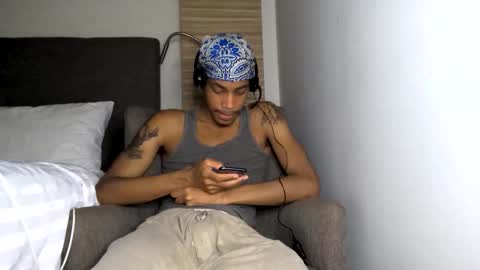 Snapshot of blackbulltitus chatting on 04-28-26, 04:39 BlackBullTitus online show from 04-28-26, 04:39