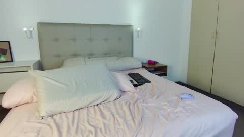 Angye online show from 12-19-25, 01:12