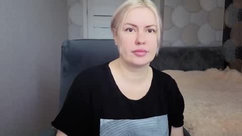 Snapshot of blackeyes11 chatting on 05-14-26, 04:52 blackeyes11 online show from 05-14-26, 04:52