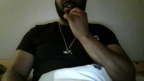 luis online show from 04-25-26, 10:51