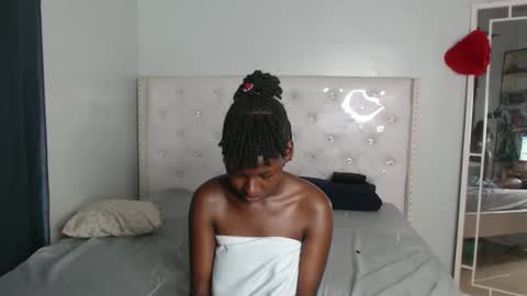 Cleo online show from 02-12-26, 07:42