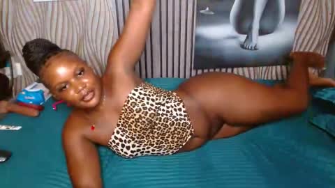 Snapshot of blackmellanin_ chatting on 05-11-26, 11:57 Smiley sylivia online show from 05-11-26, 11:57