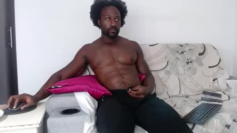 Twtter 1MikeBeckford            Onlyfns beckfordmike online show from 02-24-26, 02:59