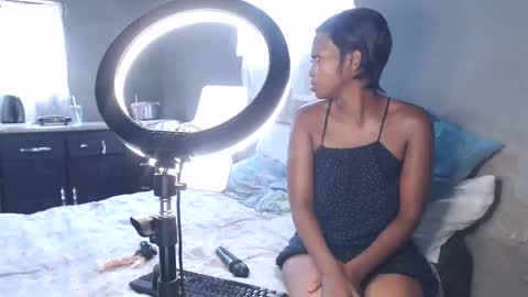 blackntoxicabe6999 online show from 04-12-26, 12:32