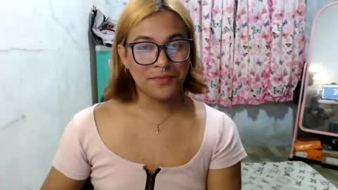 Ellez online show from 07-26-26, 09:32