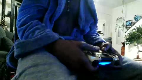 Snapshot of blackriches96 chatting on 11-30-25, 07:23 blackriches96 online show from 11-30-25, 07:23