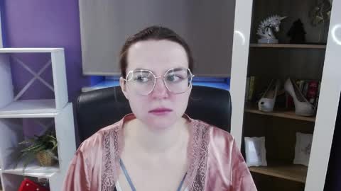 Z O E Y online show from 04-01-26, 04:46