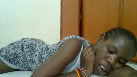 SARAH online show from 11-25-25, 09:37