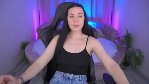 blacksilkqueen online show from 11-23-25, 01:11