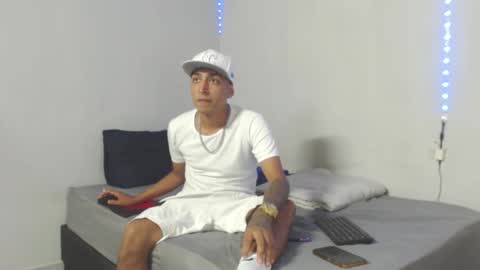 Snapshot of blackskull22x chatting on 10-30-25, 08:31 Scott IMDEPENDIENT MODEL online show from 10-30-25, 08:31