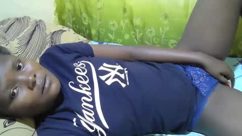 blackslim_girl2 online show from 02-15-26, 07:38