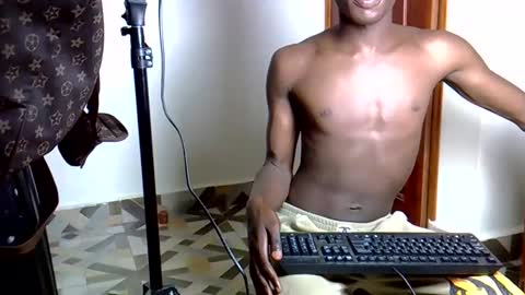 blacktwinkl online show from 04-05-26, 04:37