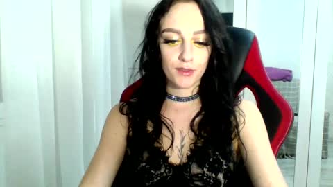 Snapshot of blacky_berry chatting on 03-04-25, 08:49 Ivy online show from 03-04-25, 08:49