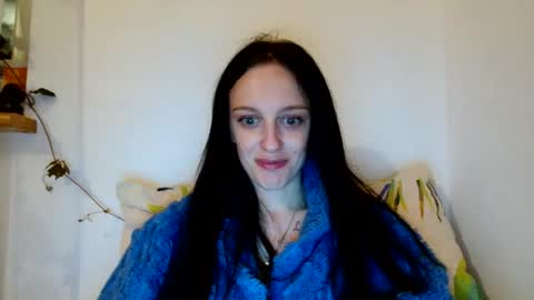 Ivy online show from 05-18-26, 07:52