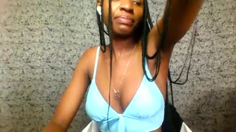 Snapshot of blacky_winndy chatting on 09-15-25, 03:34 blacky_winndy online show from 09-15-25, 03:34