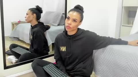 Snapshot of blackywhiite chatting on 07-24-26, 05:27 GRACE online show from 07-24-26, 05:27