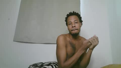 Snapshot of blackzilian_ chatting on 09-10-25, 09:53 HASSAN online show from 09-10-25, 09:53