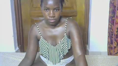 VIVIAN online show from 11-28-25, 08:17