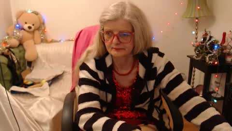 Snapshot of blairfort chatting on 12-17-24, 11:59 blairfort online show from 12-17-24, 11:59