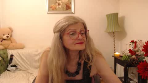 Snapshot of blairfort chatting on 02-17-25, 08:04 blairfort online show from 02-17-25, 08:04