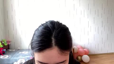 Mila online show from 03-21-26, 08:19