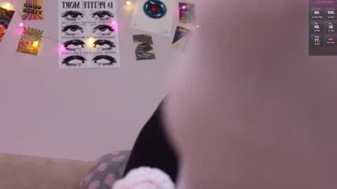 Britney online show from 03-25-26, 02:34