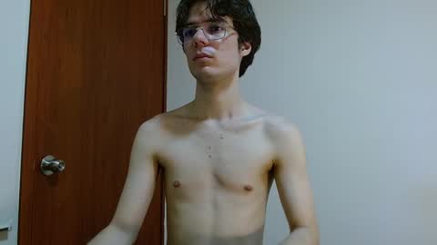 Snapshot of blakeshatter chatting on 12-18-24, 11:19 blakeshatter online show from 12-18-24, 11:19