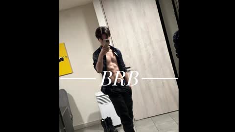 Snapshot of blakeshatter chatting on 01-07-25, 06:56 blakeshatter online show from 01-07-25, 06:56