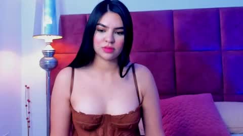 Blanca Nieves online show from 10-23-25, 01:43