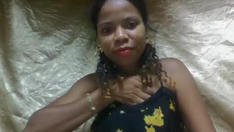 Snapshot of blanchmamy chatting on 12-15-25, 01:26 blanchmamy online show from 12-15-25, 01:26