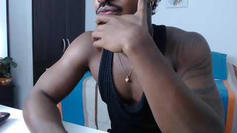 Snapshot of blckexperience chatting on 03-01-25, 02:37 Danny - online show from 03-01-25, 02:37