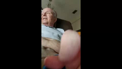 blinkerbell27 online show from 04-25-26, 05:54