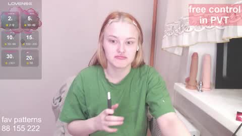 Snapshot of blissful_muse chatting on 11-20-25, 04:56 Margo online show from 11-20-25, 04:56