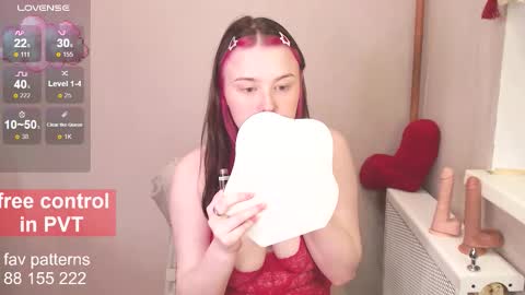 Snapshot of blissful_muse chatting on 12-01-25, 04:34 Margo online show from 12-01-25, 04:34