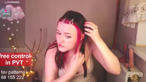 Snapshot of blissful_muse chatting on 12-04-25, 05:21 Margo online show from 12-04-25, 05:21