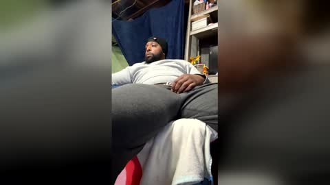 blkmamba63 online show from 04-27-26, 06:39