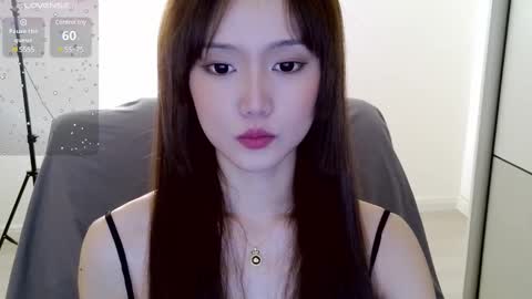 Snapshot of blon_kater chatting on 12-17-24, 06:24 YoYo online show from 12-17-24, 06:24