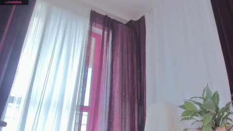 Snapshot of blond3_bab3 chatting on 03-07-25, 08:23 Maria online show from 03-07-25, 08:23