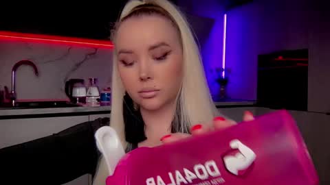 Lana online show from 01-09-25, 02:01