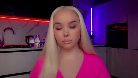 Lana online show from 01-19-25, 03:50