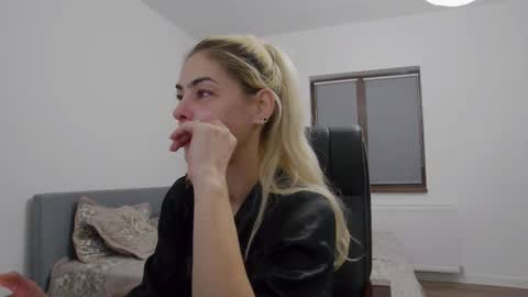 Snapshot of blonde4pasion chatting on 12-06-24, 05:42 blonde4pasion online show from 12-06-24, 05:42