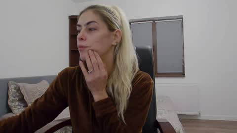 Snapshot of blonde4pasion chatting on 12-10-24, 06:54 blonde4pasion online show from 12-10-24, 06:54